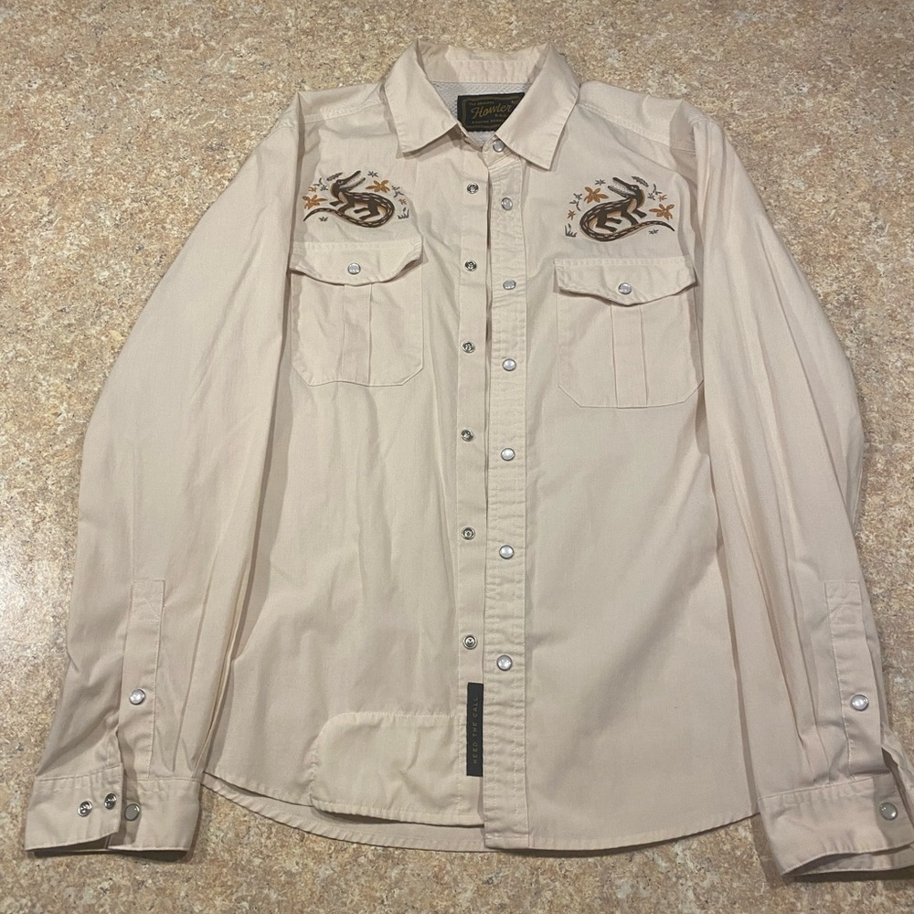 Howler bros shirt. Size medium. Only wore a few times.